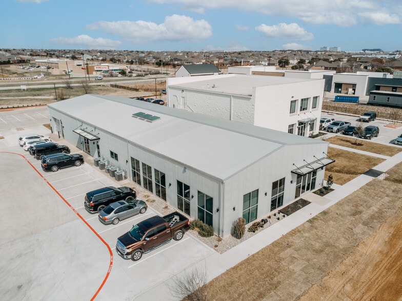 9555 Harmon Rd, Fort Worth, TX à louer - Photo du bâtiment - Image 2 de 37