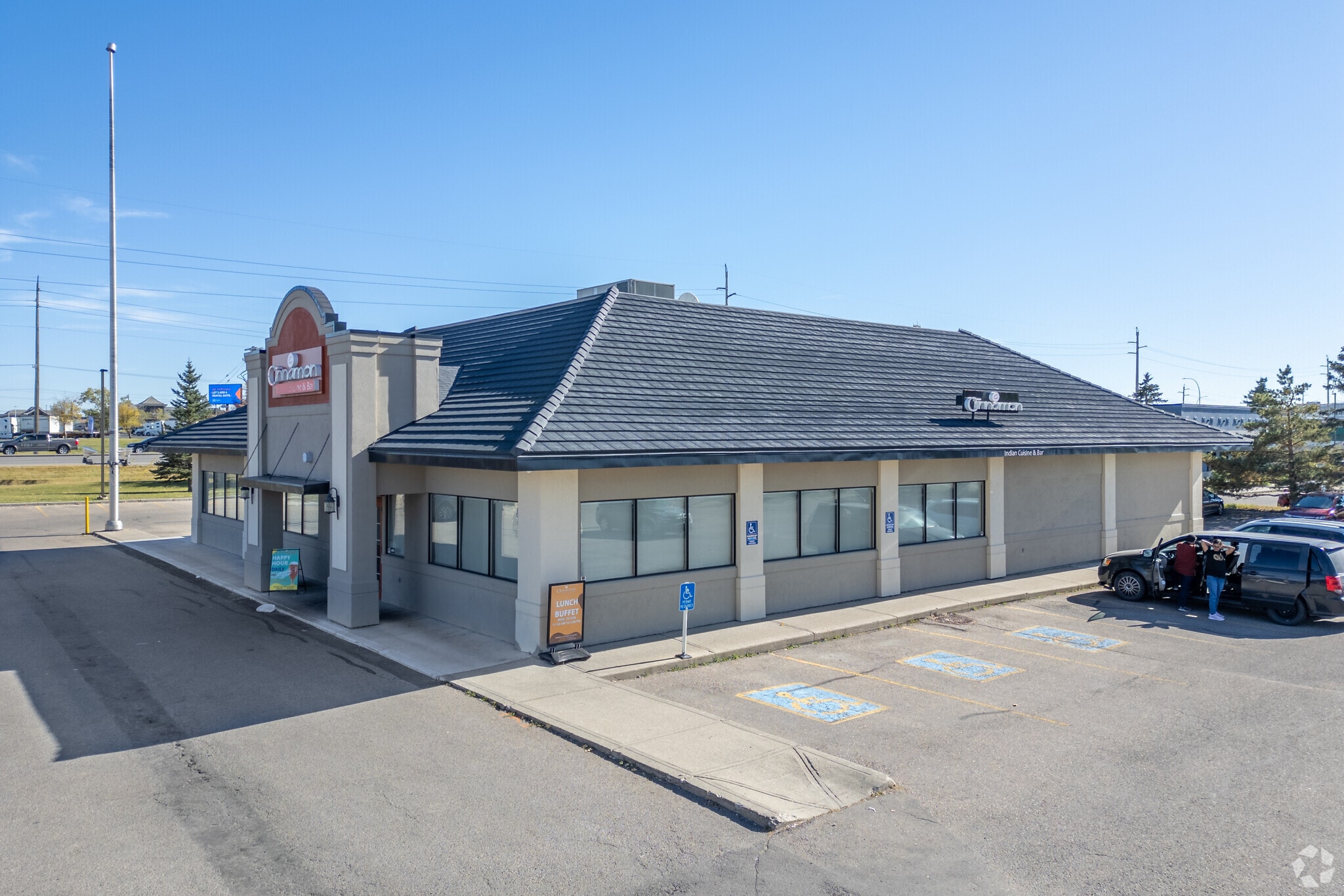 3022 23rd St NE, Calgary, AB for sale Primary Photo- Image 1 of 1