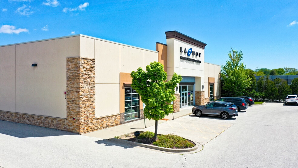 10830 W Burleigh St, Wauwatosa, WI for sale - Building Photo - Image 2 of 9