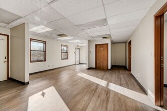 25500 SE Stark St, Gresham, OR à louer Hall d’entrée- Image 2 de 11