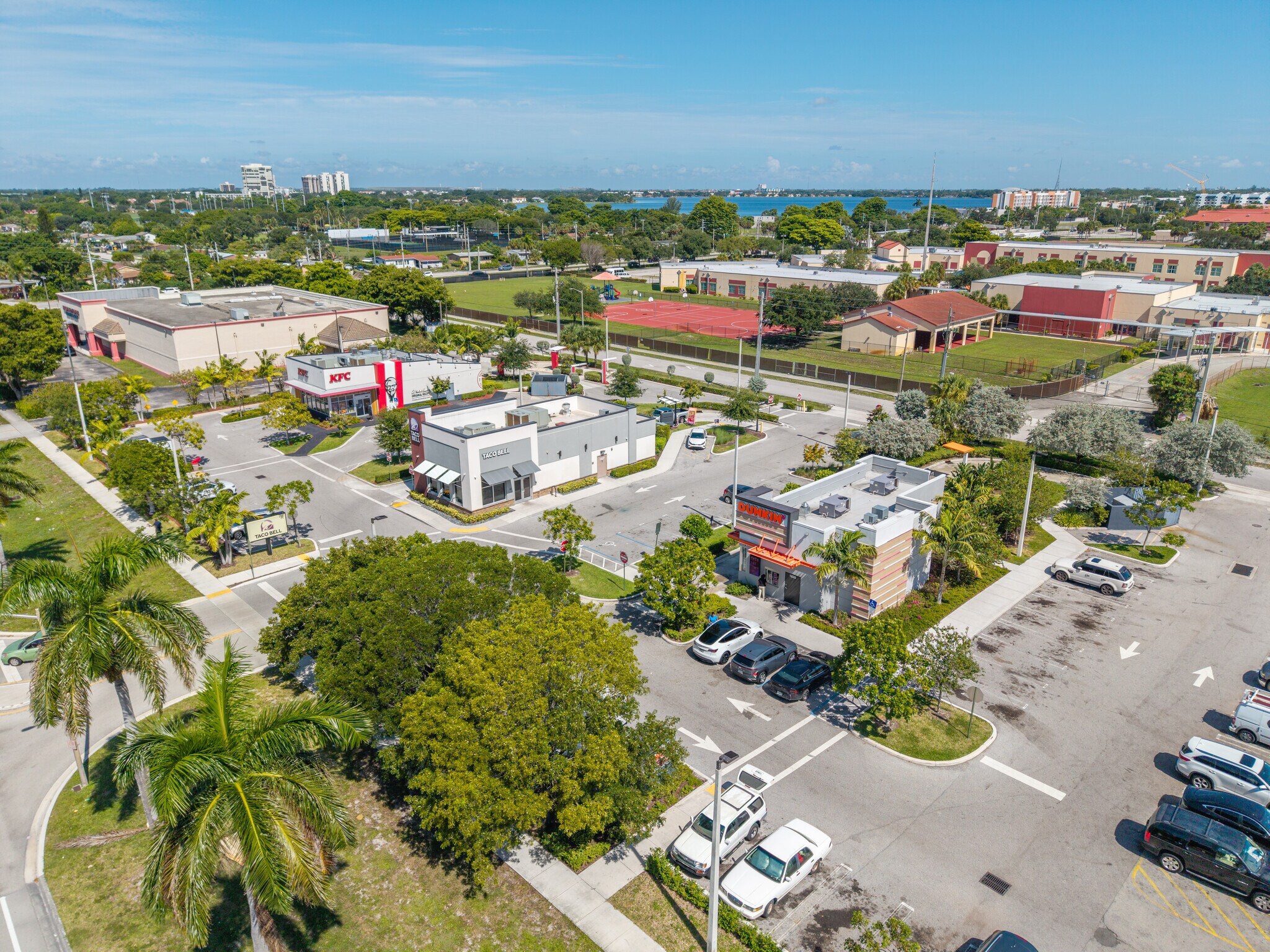 1225 Palm Beach Lakes Blvd, West Palm Beach, FL à vendre Photo du bâtiment- Image 1 de 15