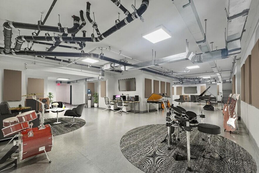 310 W 144th St, New York, NY à louer - Photo du bâtiment - Image 2 de 3