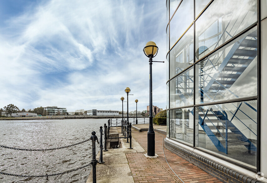 Waterfront Quay, Salford à louer - Photo du b timent - Image 3 de 20