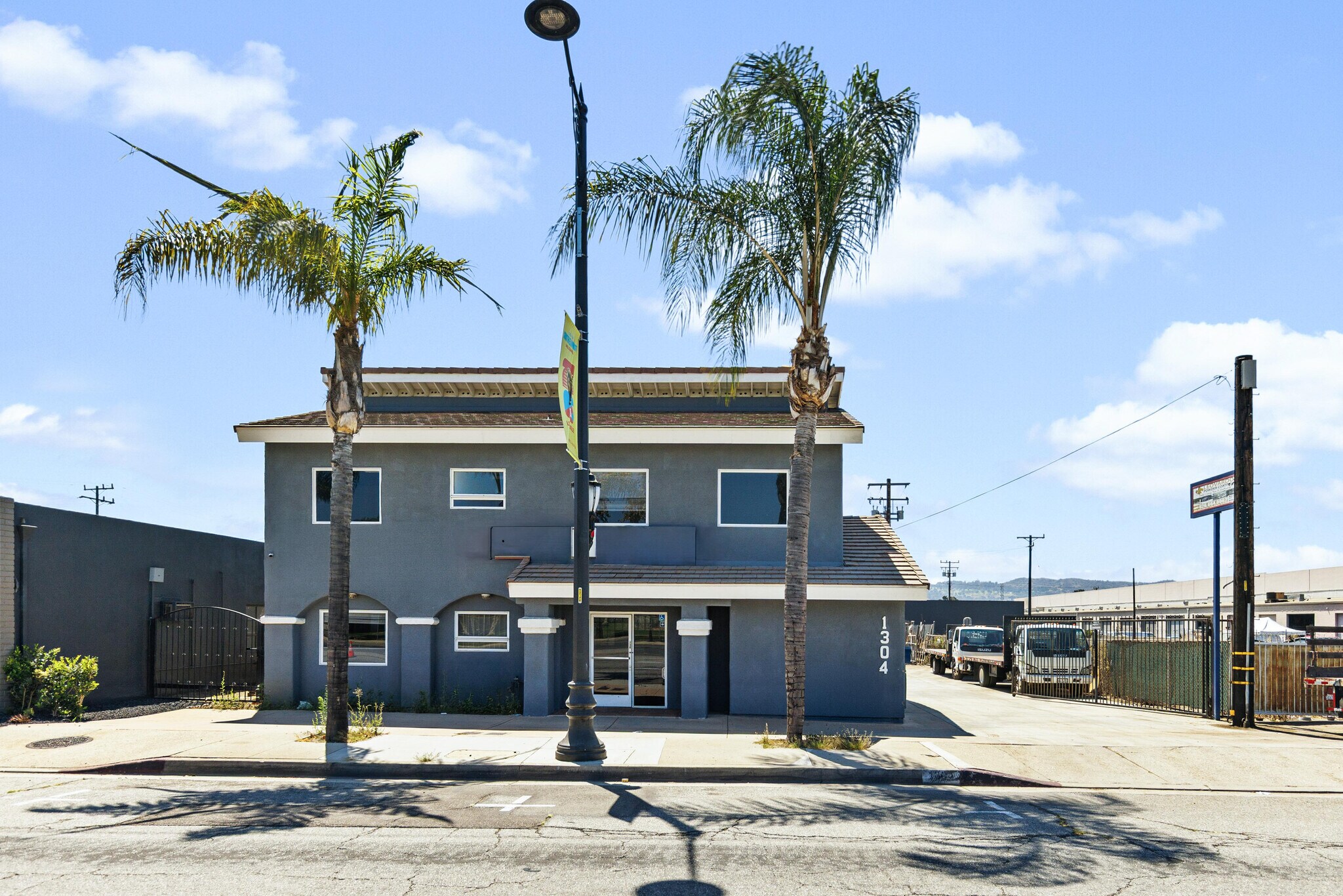 1304 Santa Anita Ave, South El Monte, CA à louer Photo du bâtiment- Image 1 de 20