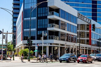 Plus de détails pour 500 N Milwaukee Ave, Chicago, IL - Commerce de détail à louer