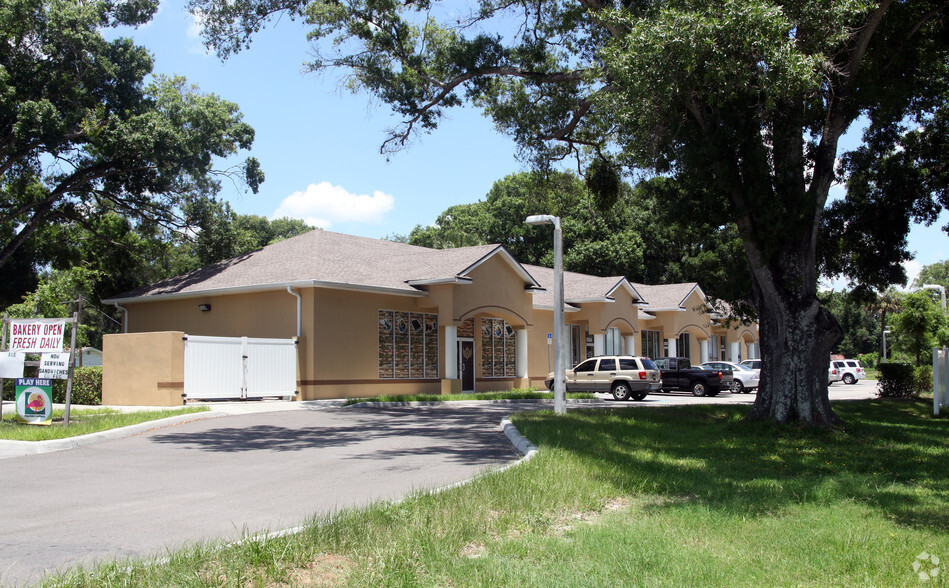 2018-2026 S 50th St, Tampa, FL for lease - Building Photo - Image 3 of 9