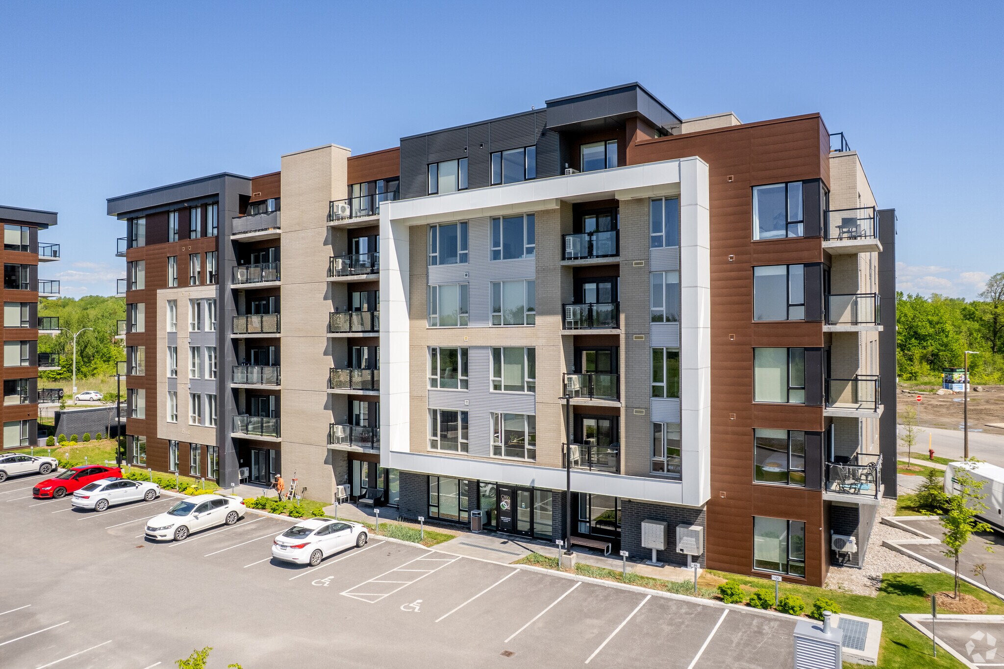 950-980 Av Pierre-Dansereau, Terrebonne, QC à louer Photo principale- Image 1 de 5