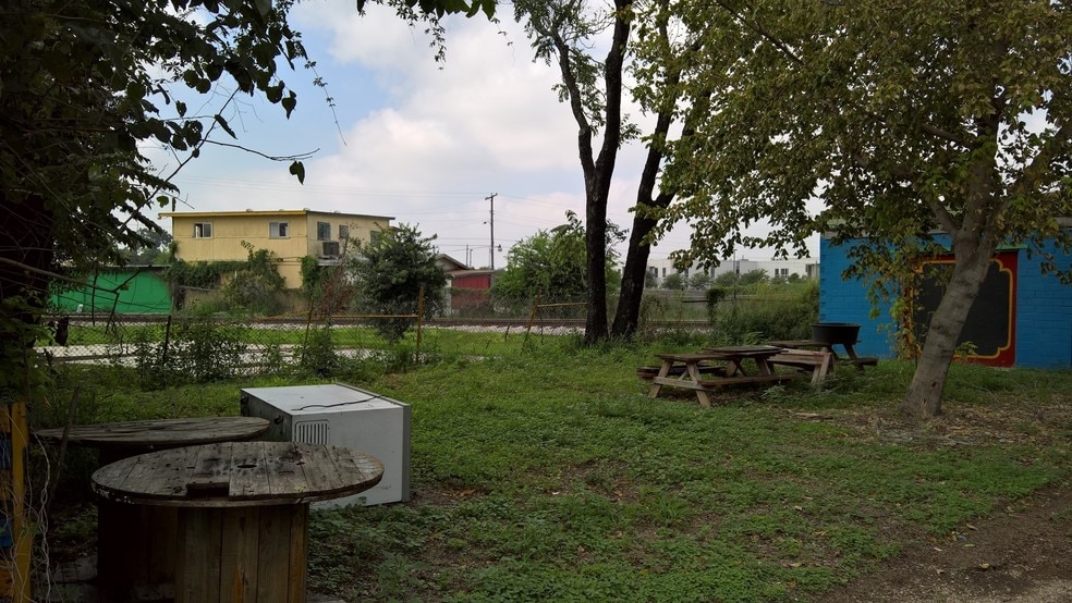 1107 Roosevelt Ave, San Antonio, TX for sale - Building Photo - Image 2 of 2