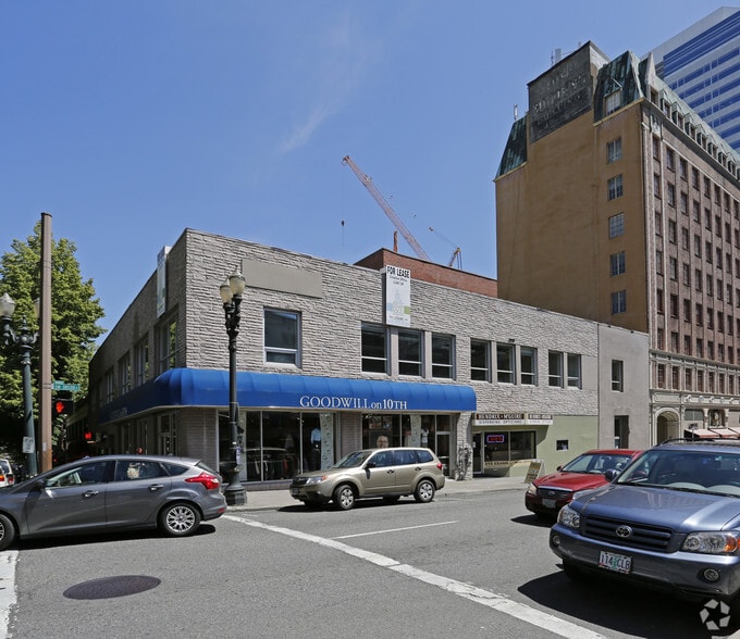 822-838 SW 10th Ave, Portland, OR for lease - Primary Photo - Image 1 of 8