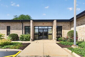 Plus de détails pour 852 W Bartlett Rd, Bartlett, IL - Bureau à vendre