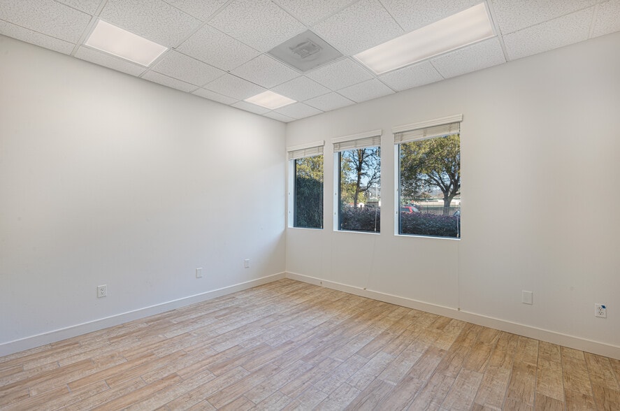 4867 Old Redwood Hwy, Santa Rosa, CA à louer - Autre - Image 2 de 21