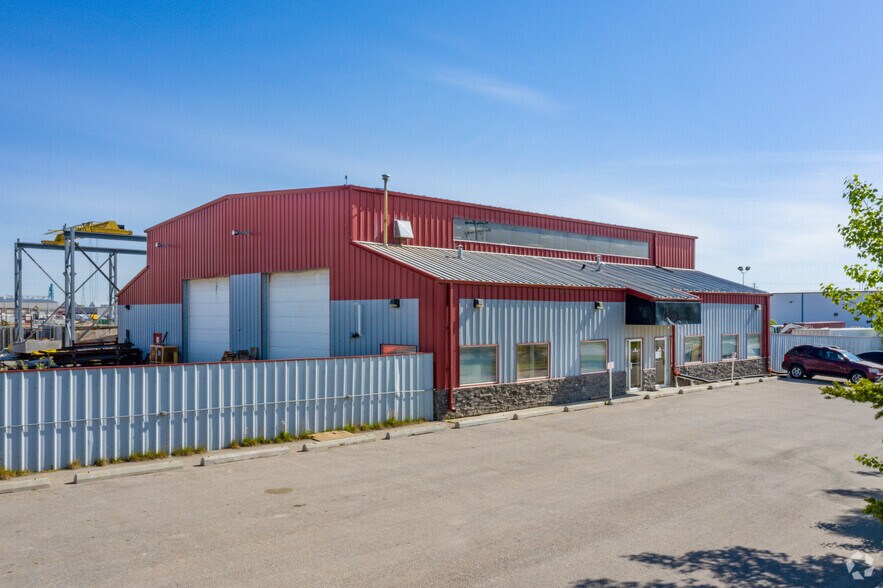 235133 Wrangler Dr SE, Rocky View No 44, AB for sale - Primary Photo - Image 1 of 1