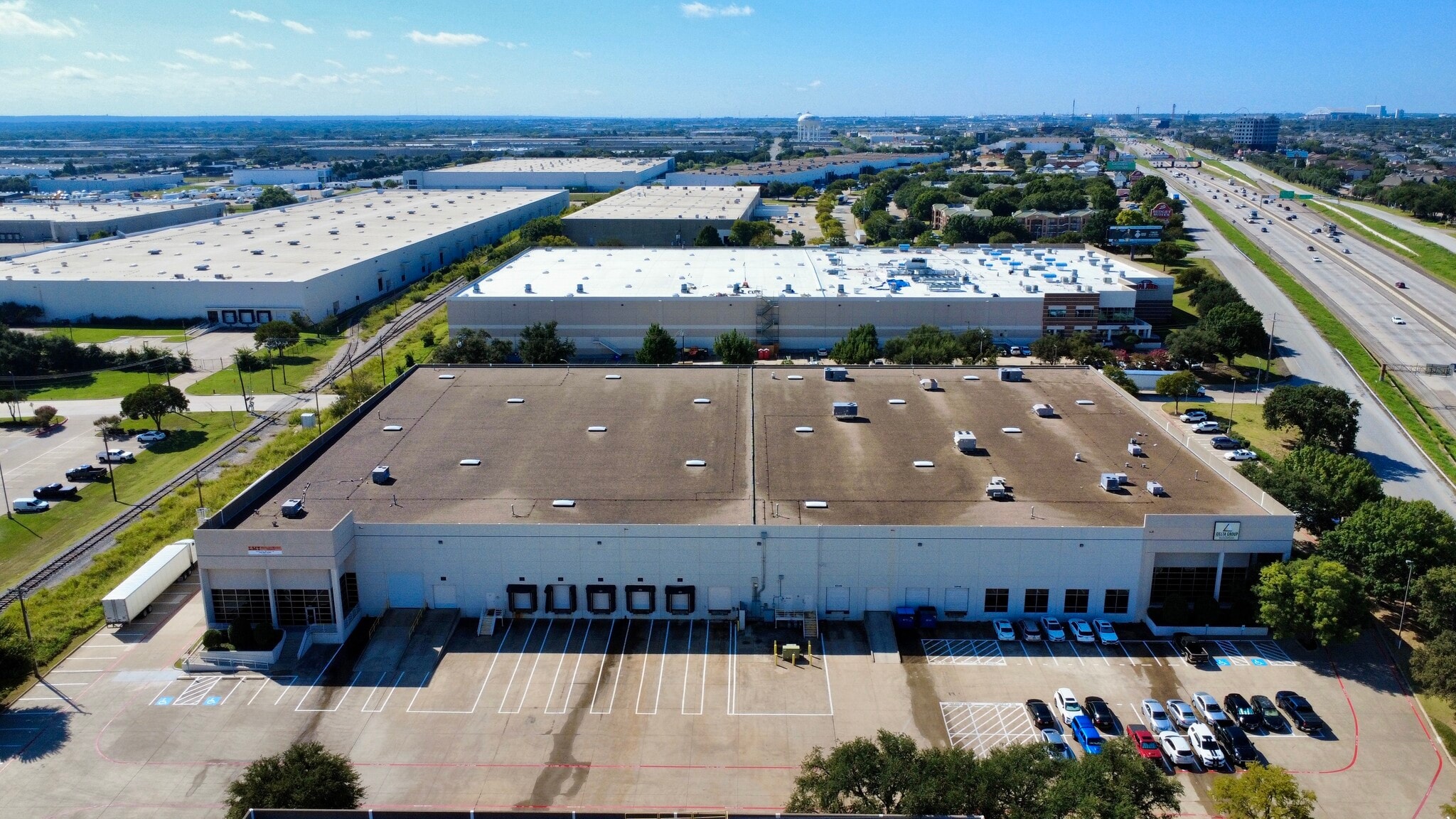 2920 N State Highway 360, Grand Prairie, TX for lease Primary Photo- Image 1 of 10