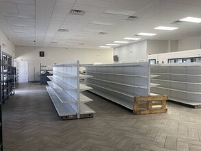 5050 Sunbeam Rd, Jacksonville, FL for lease Interior Photo- Image 1 of 6