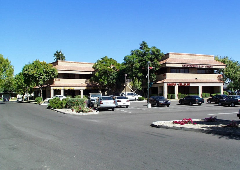 4409-4411 S Rural Rd, Tempe, AZ à louer - Photo du bâtiment - Image 2 de 7