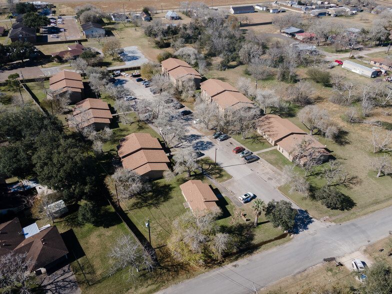 306 S Colorado St, Edna, TX for sale - Building Photo - Image 1 of 1