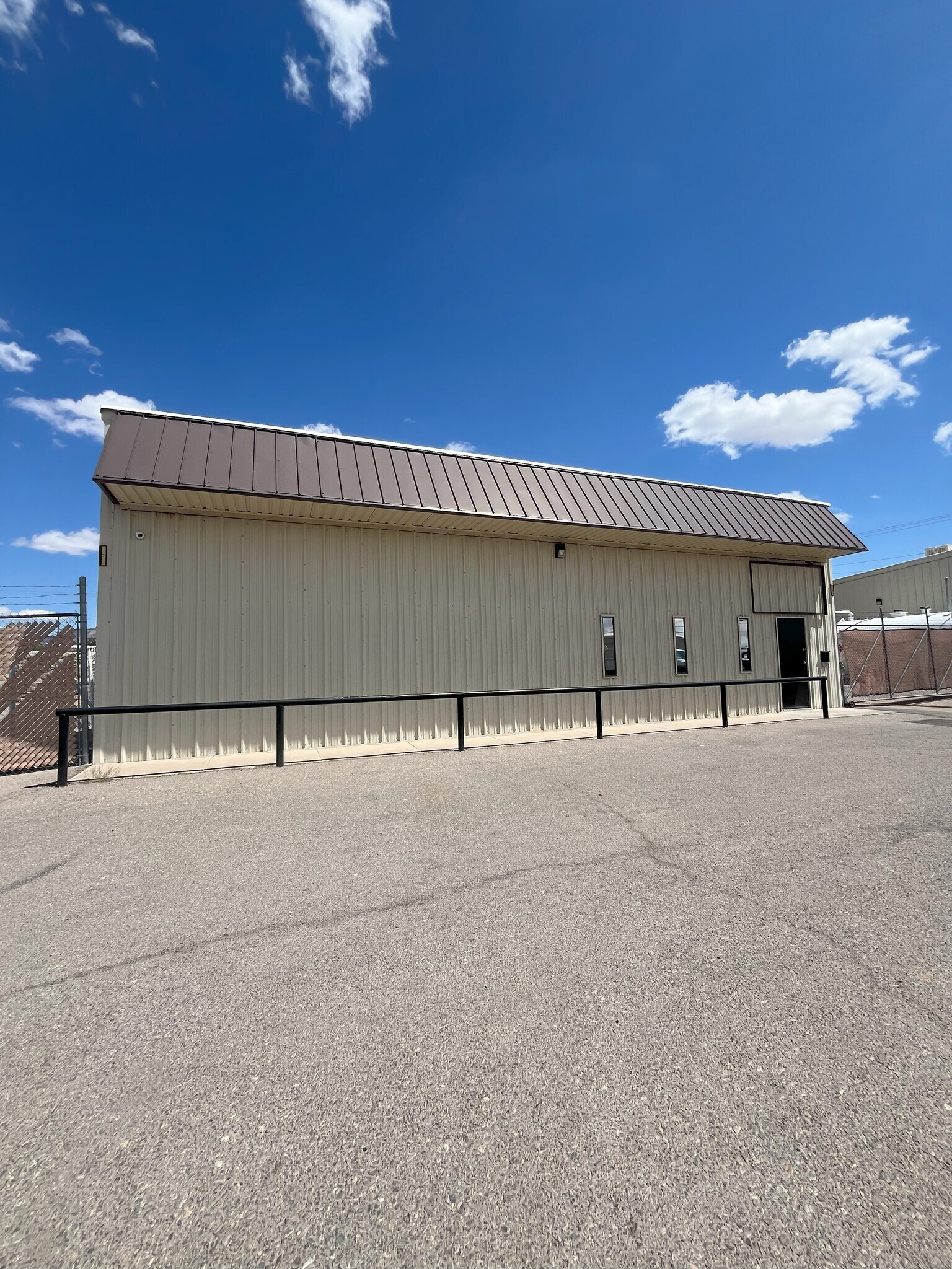 105 Borderland Rd, El Paso, TX for lease Building Photo- Image 1 of 3