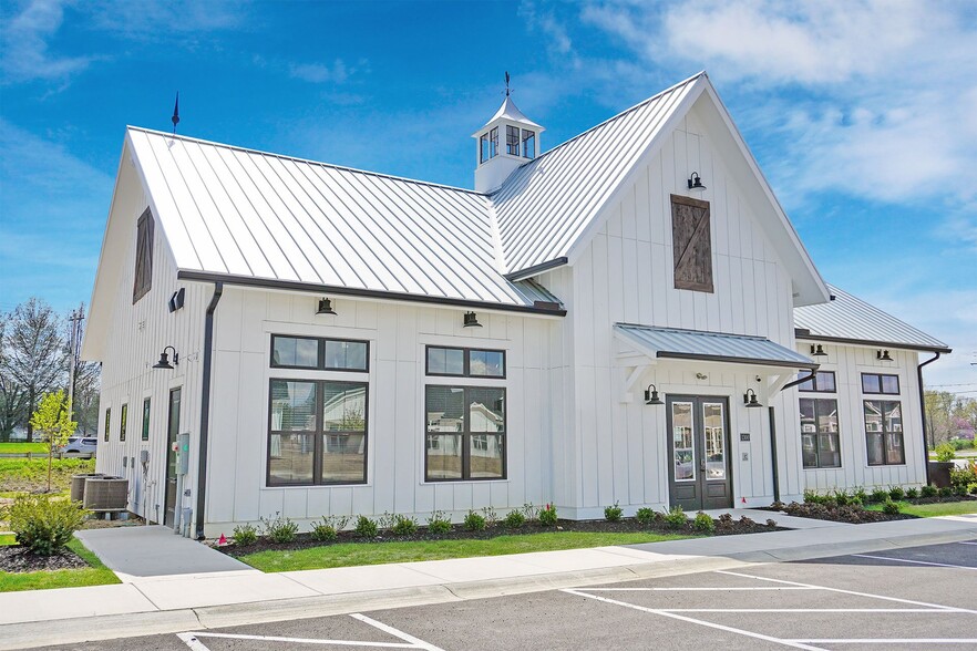 5915 Evans Farm Dr, Lewis Center, OH for lease - Building Photo - Image 3 of 120