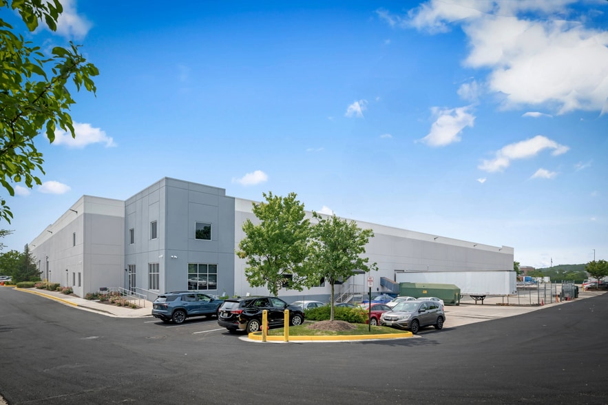 7458 Candlewood Rd, Hanover, MD for lease - Building Photo - Image 1 of 8