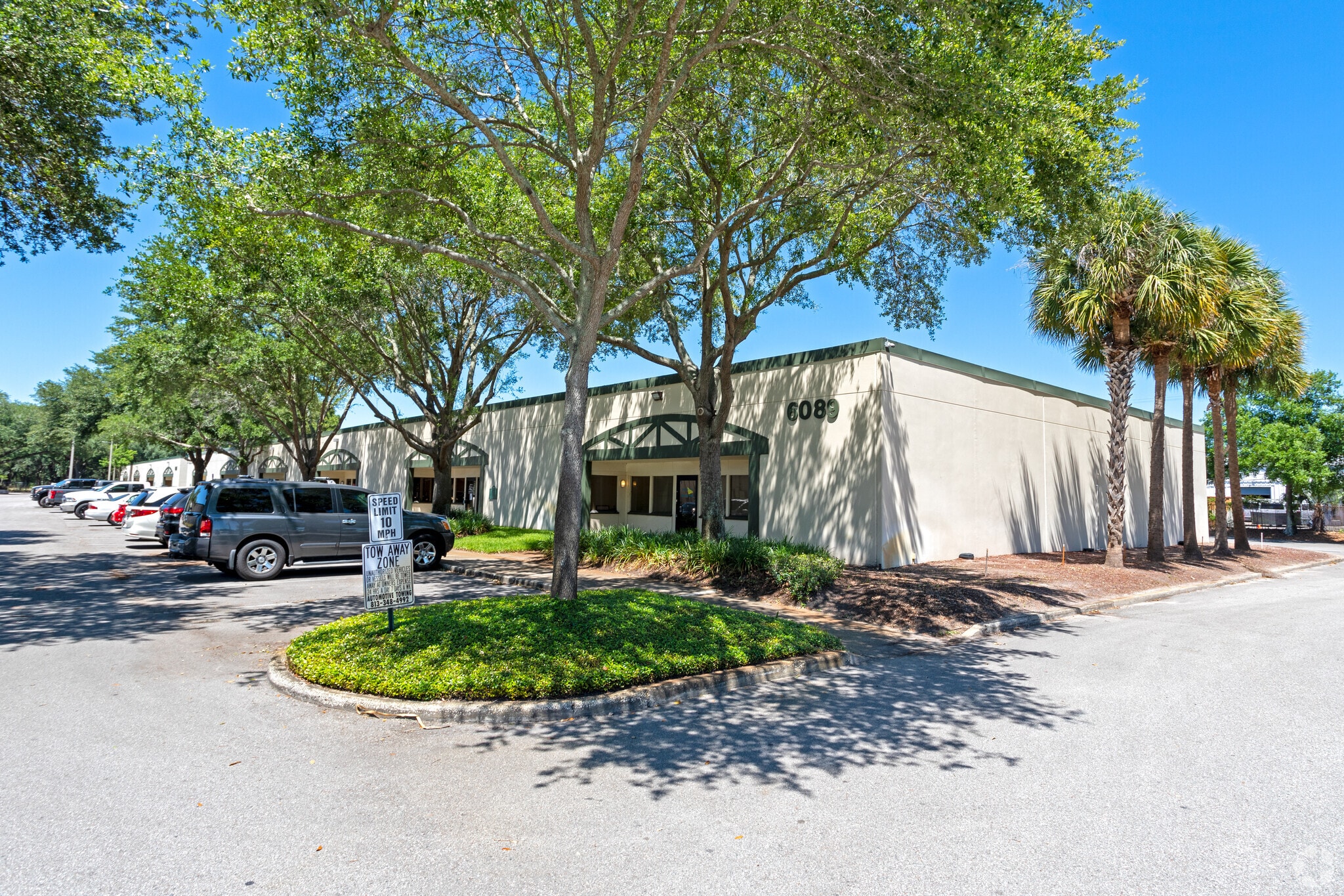 6203 Johns Rd, Tampa, FL for lease Primary Photo- Image 1 of 11