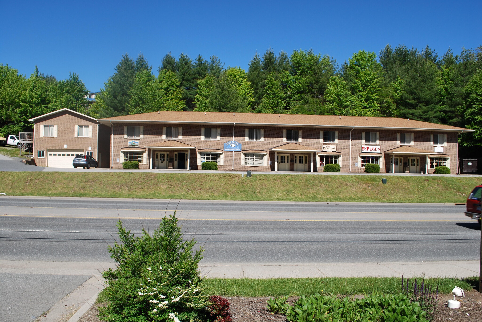 375 Highway 105 Ext, Boone, NC for lease Building Photo- Image 1 of 1