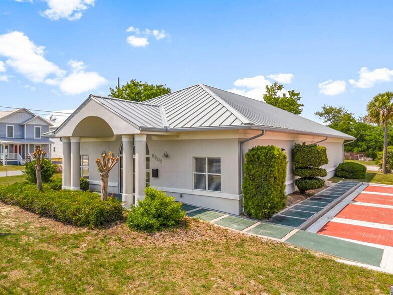 5907 Sr-22, Panama City, FL à louer - Photo du bâtiment - Image 3 de 46