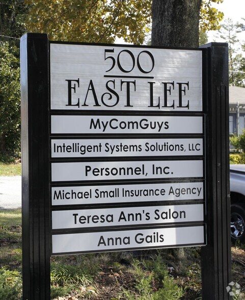 500 E Lee Rd, Taylors, SC for lease - Building Photo - Image 1 of 1
