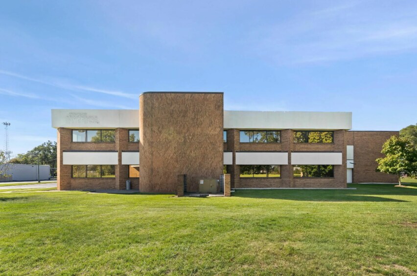115, 121, 127 Clover St, Holland, MI à vendre - Photo du bâtiment - Image 2 de 36