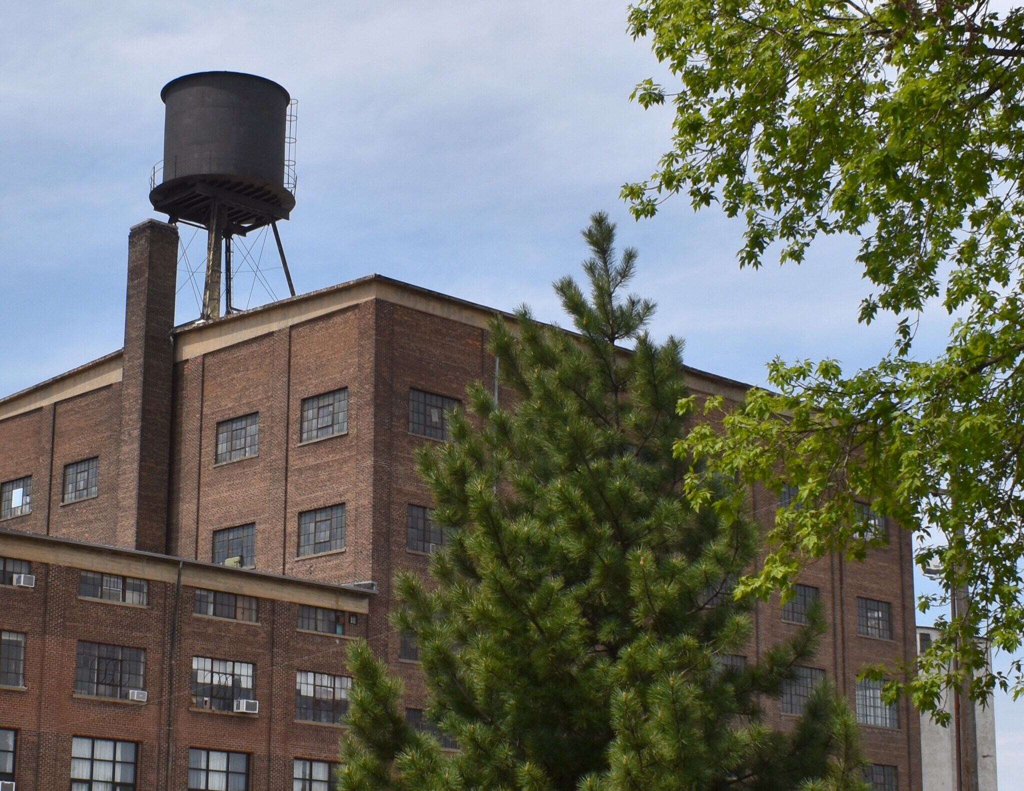 802 18th Ave NE, Minneapolis, MN à louer Photo du bâtiment- Image 1 de 2