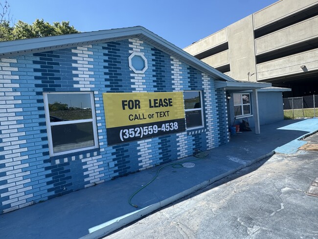 Plus de détails pour 11412 N Central Ave, Tampa, FL - Bureau à louer