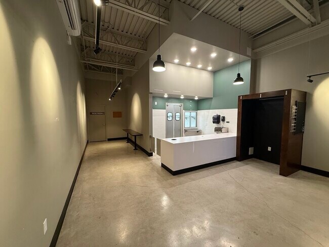 Plus de détails pour 1304 W Borgfeld Dr, San Antonio, TX - Commerce de détail à louer