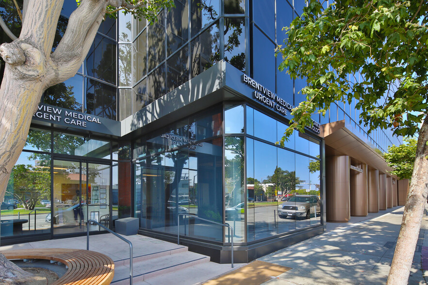 11611 San Vicente Blvd, Los Angeles, CA for lease - Building Photo - Image 3 of 12