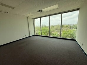 1106 Clayton Ln, Austin, TX for lease Interior Photo- Image 1 of 1
