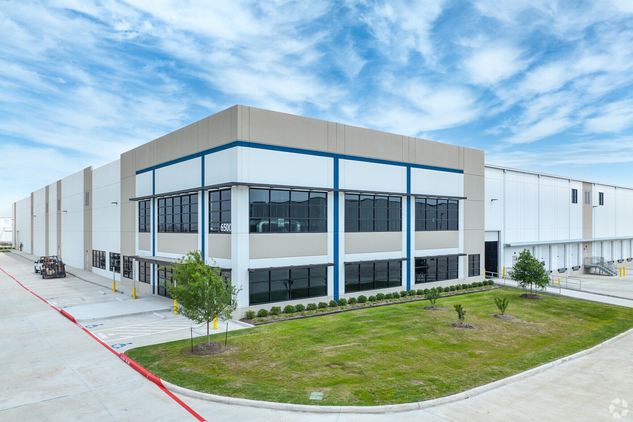 6500 Nita Way, Baytown, TX for sale Primary Photo- Image 1 of 35