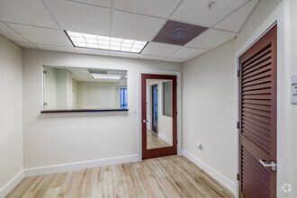 780-782 NW 42nd Ave, Miami, FL for lease Interior Photo- Image 1 of 4