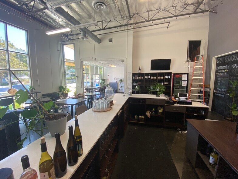 2379 La Mirada Dr, Vista, CA à louer - Photo intérieure - Image 2 de 17