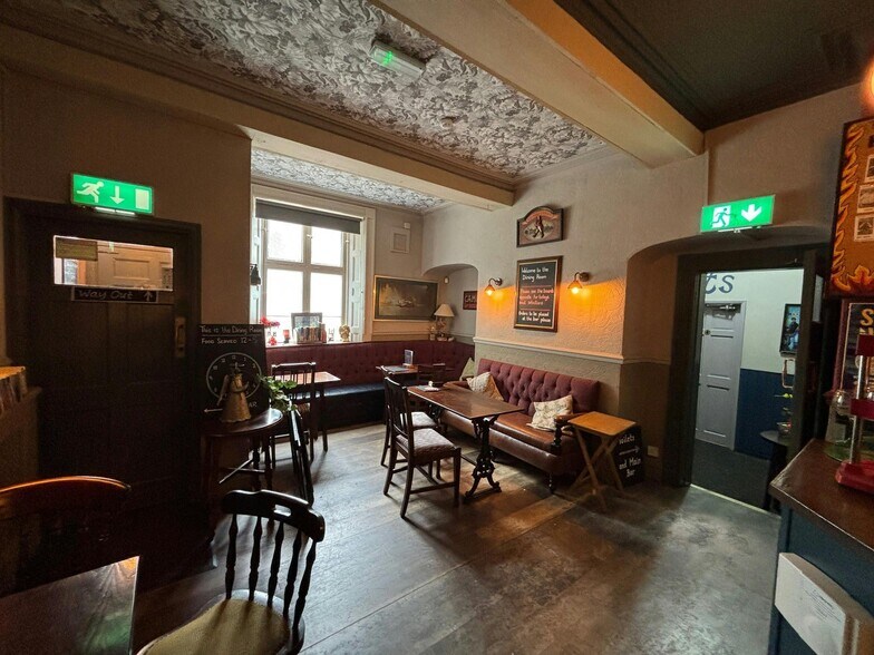 16 Soresby St, Chesterfield à vendre - Photo du bâtiment - Image 2 de 19