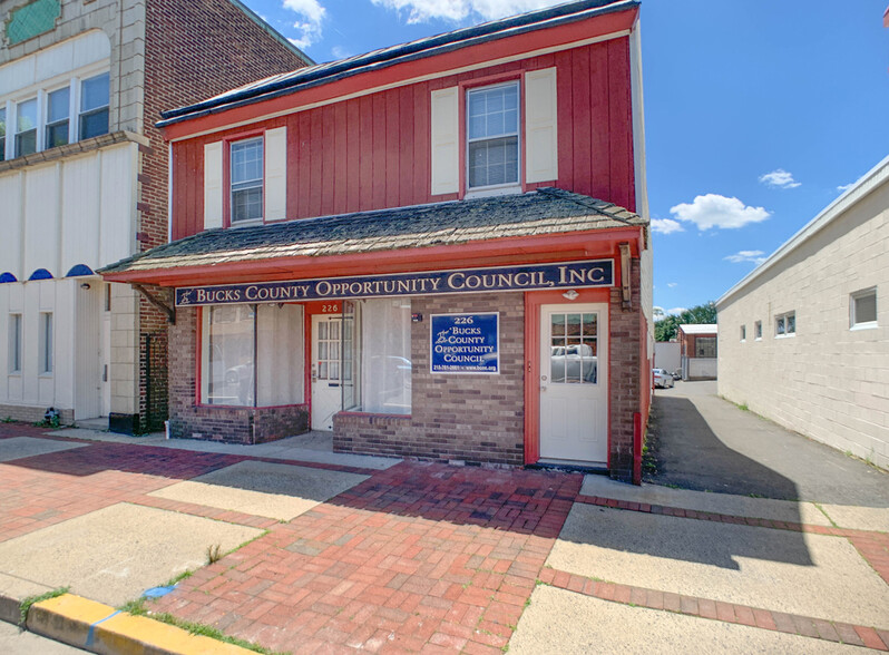 226 Mill St, Bristol, PA à vendre - Photo du bâtiment - Image 1 de 1