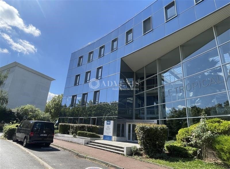 Office in Villepinte for lease Building Photo- Image 1 of 12