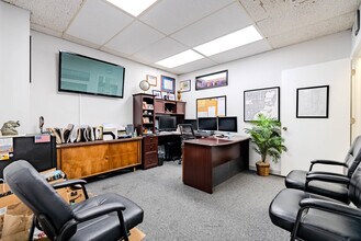 529 W Flagler St, Miami, FL for lease Interior Photo- Image 1 of 23