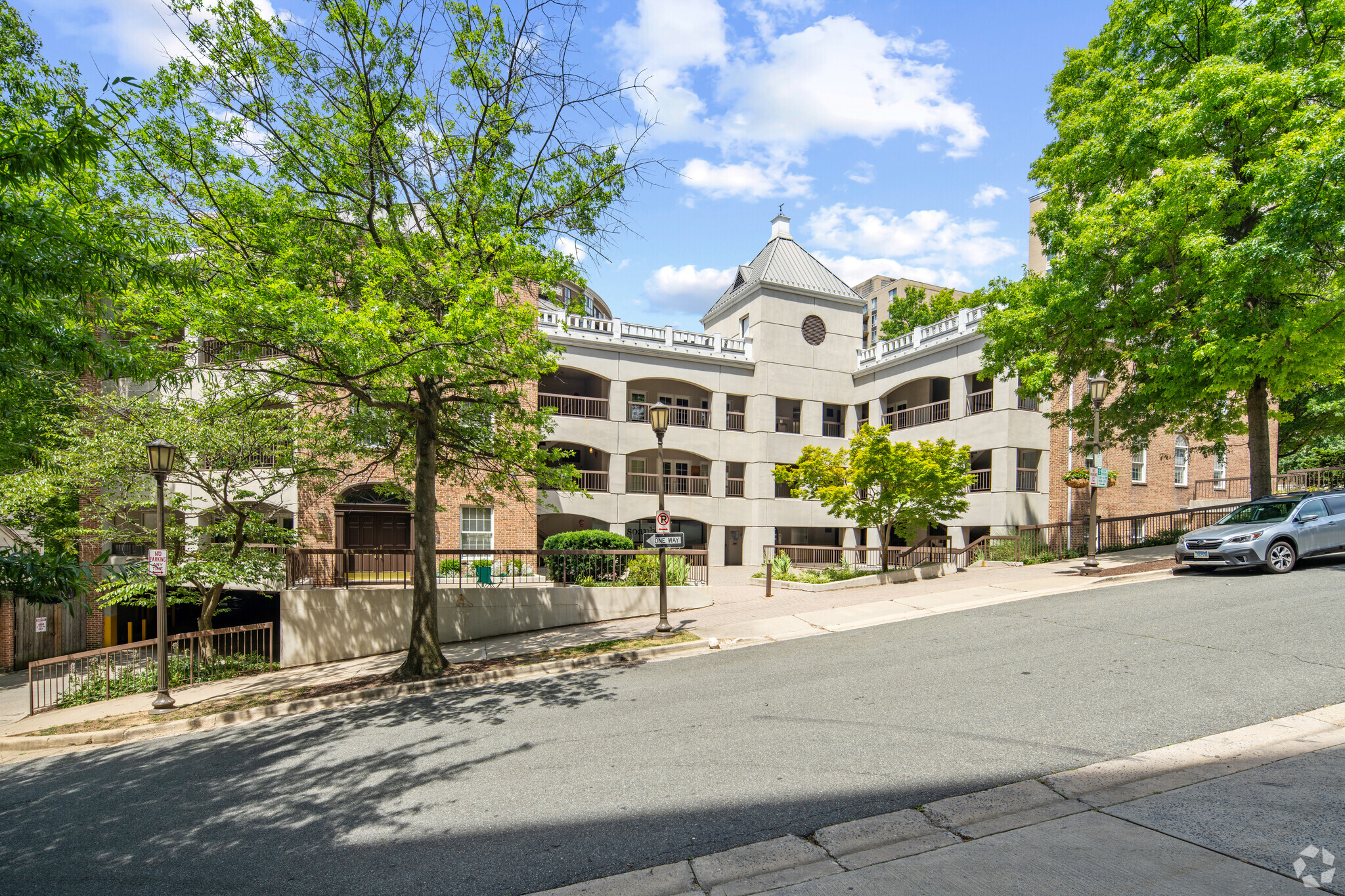 4600 N Park Ave, Chevy Chase, MD for sale Building Photo- Image 1 of 30