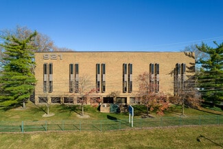 Plus de détails pour 921 Chatham Ln, Columbus, OH - Bureau à louer