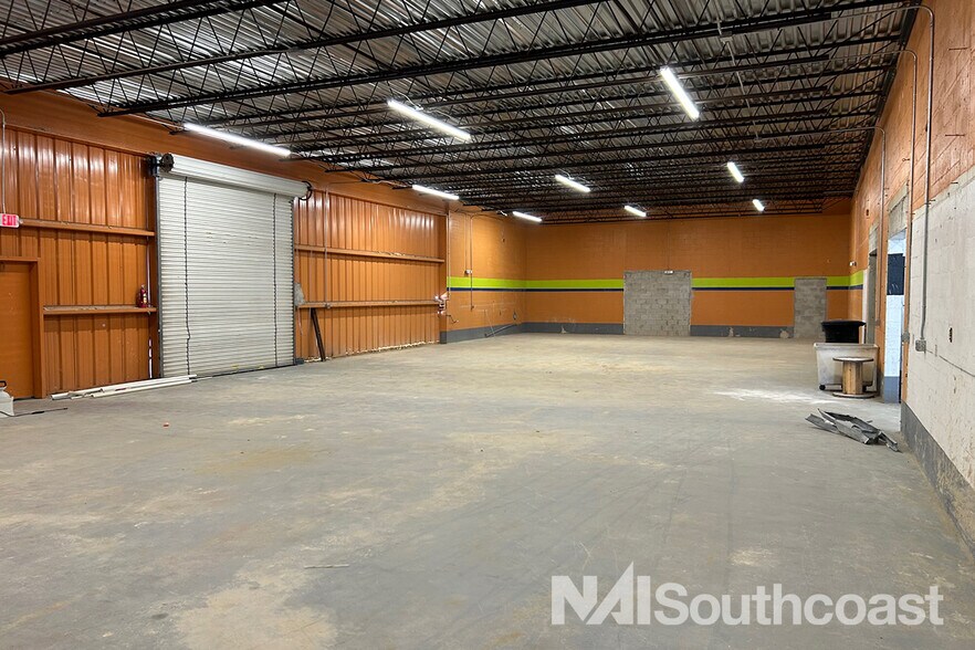 2700 Industrial Avenue 3, Fort Pierce, FL à louer - Photo du bâtiment - Image 3 de 14