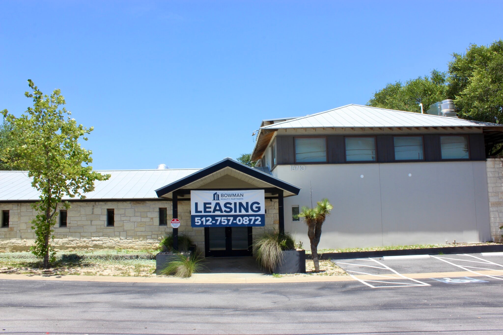 18800 Hamilton Pool Rd, Dripping Springs, TX for lease Building Photo- Image 1 of 10