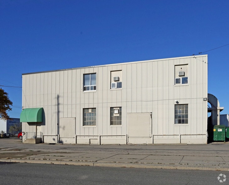 144 Chatham St, Hamilton, ON à vendre - Photo du bâtiment - Image 3 de 5