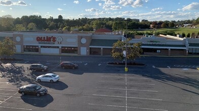 109 Lew Dewitt Blvd, Waynesboro, VA à louer Photo du bâtiment- Image 1 de 9