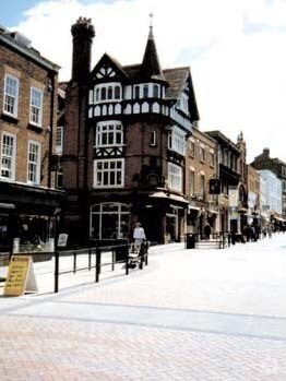 8 College St, Gloucester à louer Photo principale- Image 1 de 5