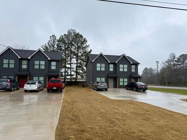 More details for 112 Wildwood Rd NE, Dalton, GA - Multifamily for Sale