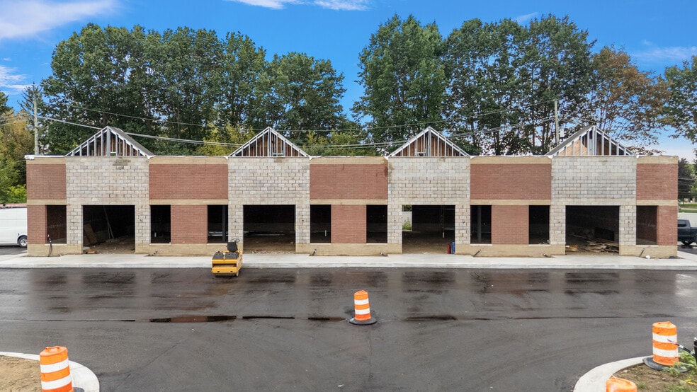 16990-16998 25 Mile, Macomb, MI for lease - Building Photo - Image 2 of 4