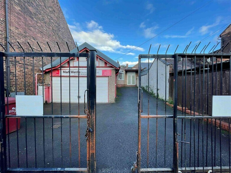 72A Leonard St, Stoke On Trent à vendre - Photo du bâtiment - Image 2 de 17